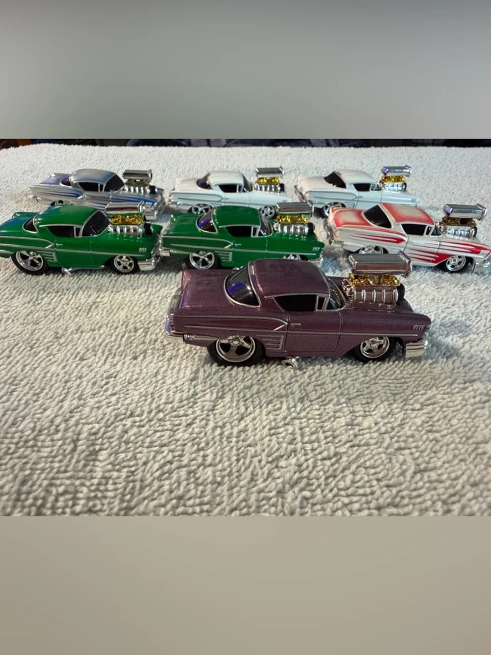 Muscle Machines Chevrolet Chevy Impala Die-Cast Car Toy Set of 7 Collection